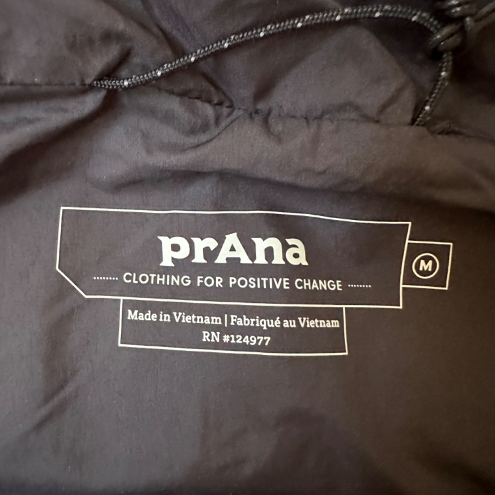 prAna NWT Hellebore Down Vest Charcoal Medium W1320224 - Picture 9 of 16